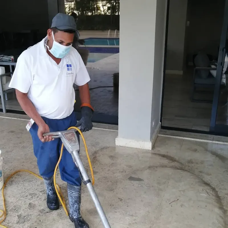 Pulido y cristalizado — Piso de mármol